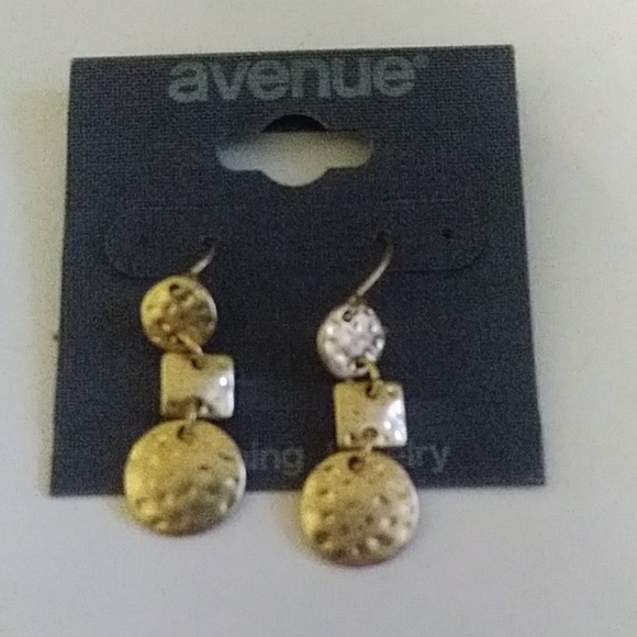Avenue Jewelry - Earrings